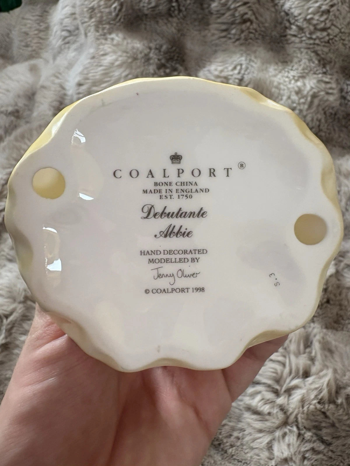 Coalport Debutante Figurine – Abbie – Fine Bone China