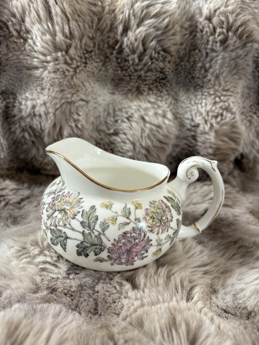 Paragon Chrysanthemum Creamer – Fine Bone China – England - Pings