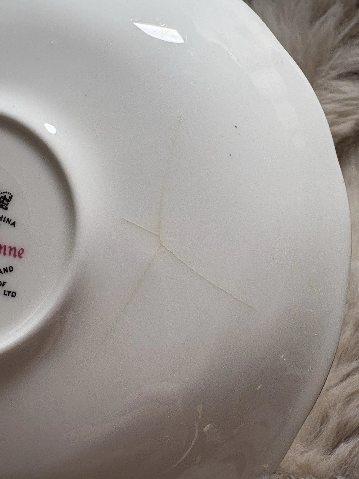 Queen Anne Bone China Tea Cup & Saucer - Crack In Saucer