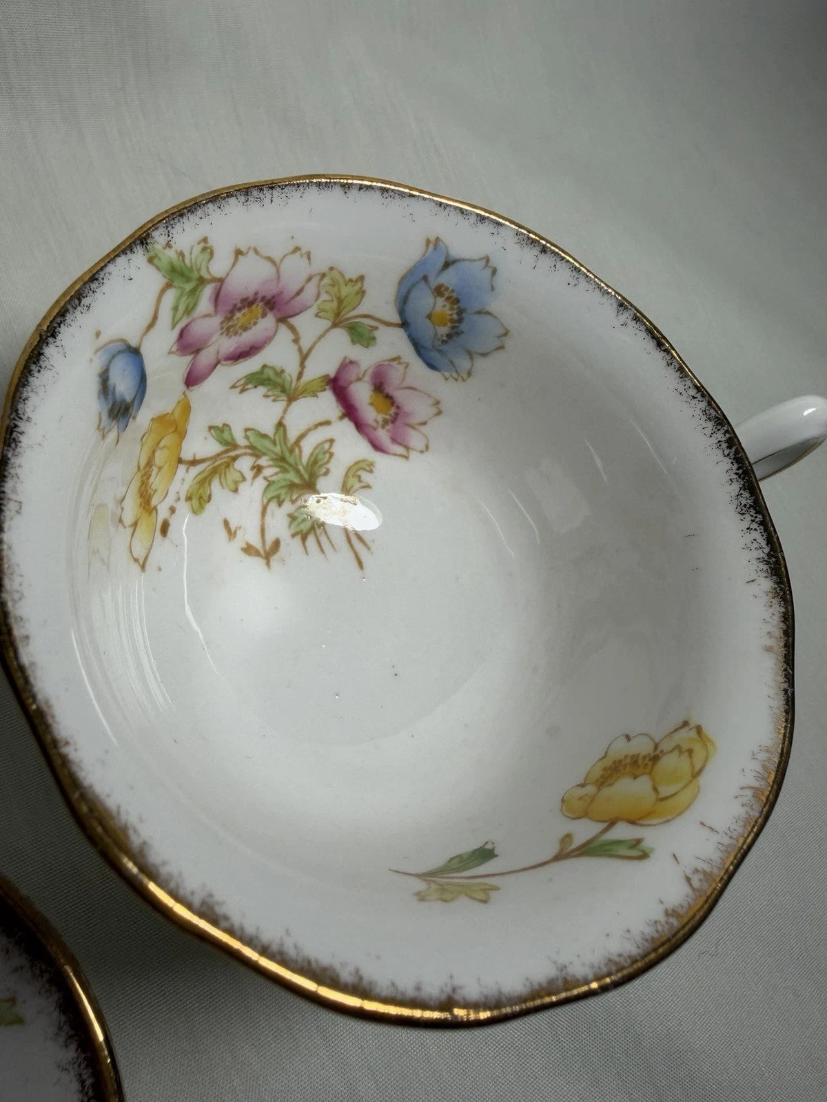 Royal Albert Anemone Tea Cup And Saucer - Pings