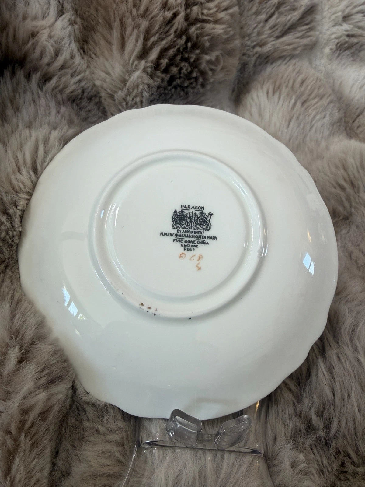 Paragon England Fine Bone China Teacup & Saucer – Cream with Floral