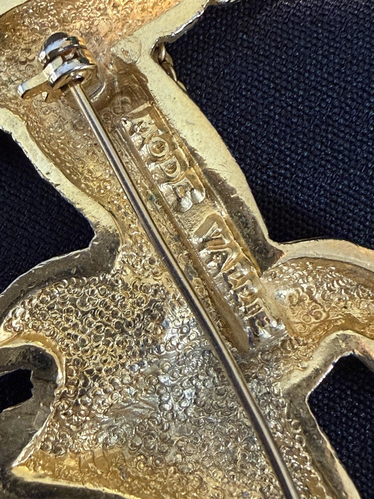 Vintage Mode Vallie Gold Tone Borzoi Afghan Hound Dog Brooch Rhinestone Collar