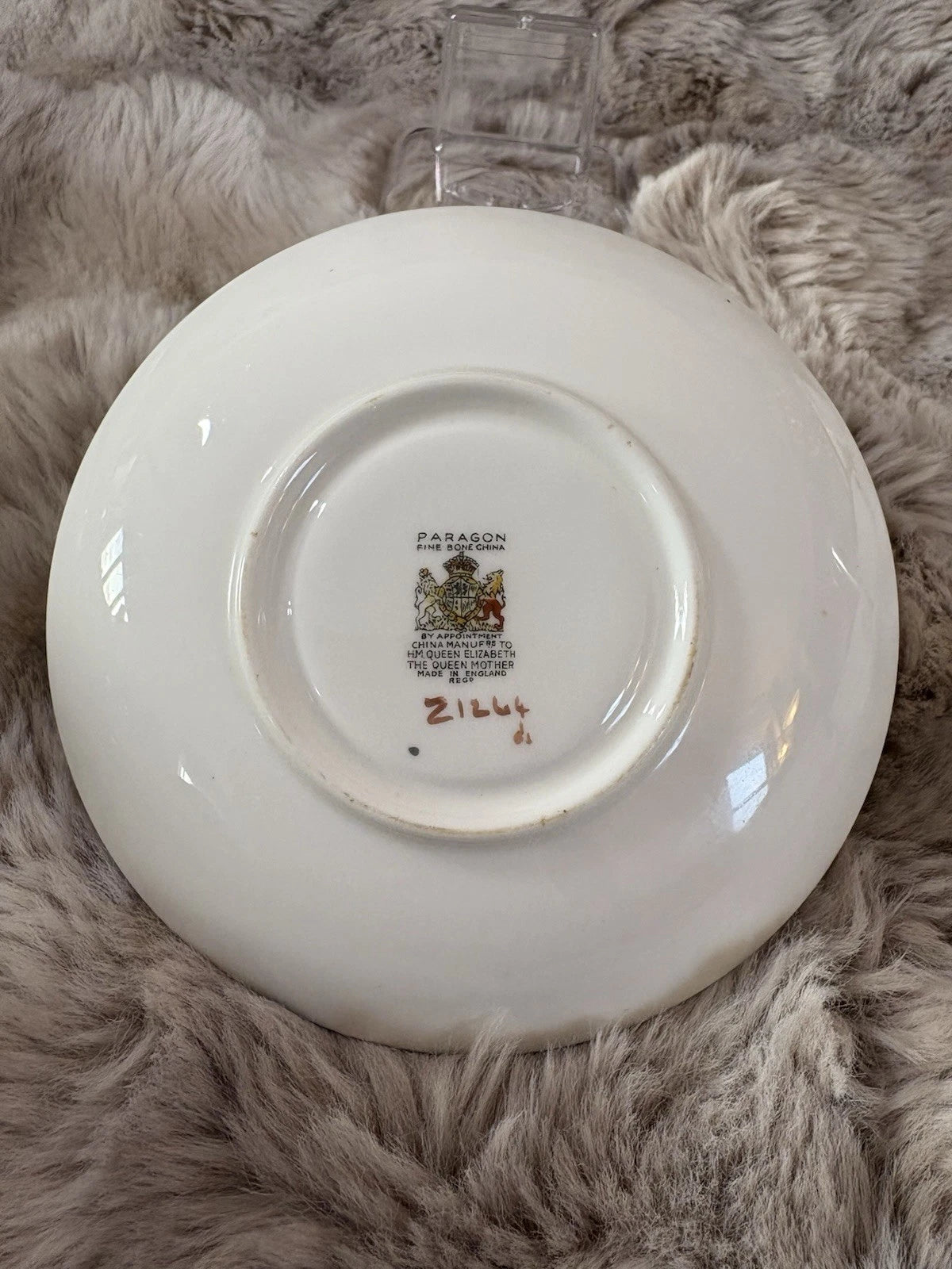 Paragon Chrysanthemums - Fine Bone China - Teacup & Saucer - England - Pings