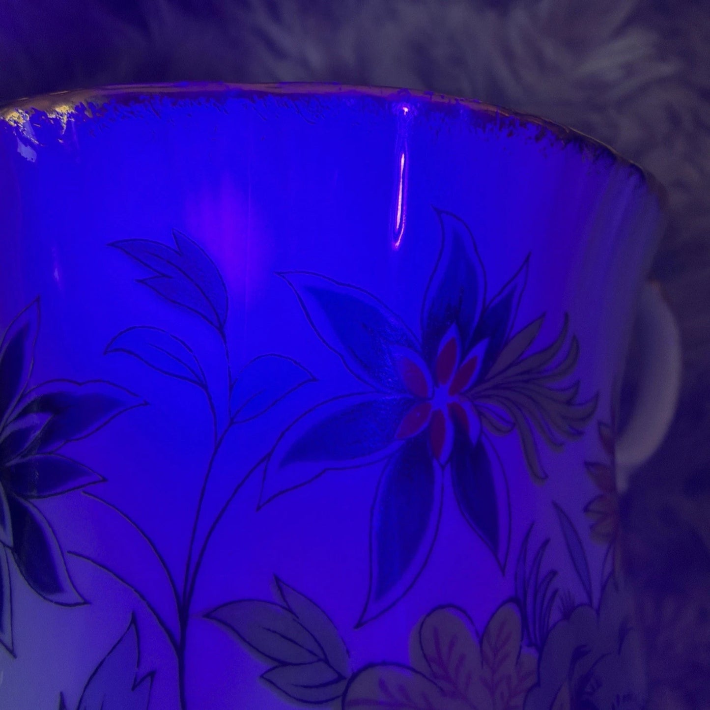 🌸 Paragon Fine Bone China Cup – Oriental Series “Ming” - Fine crack