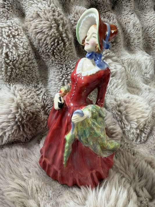 Sabbath Morn Royal Doulton Figurine - HN1982 - 1945-1959