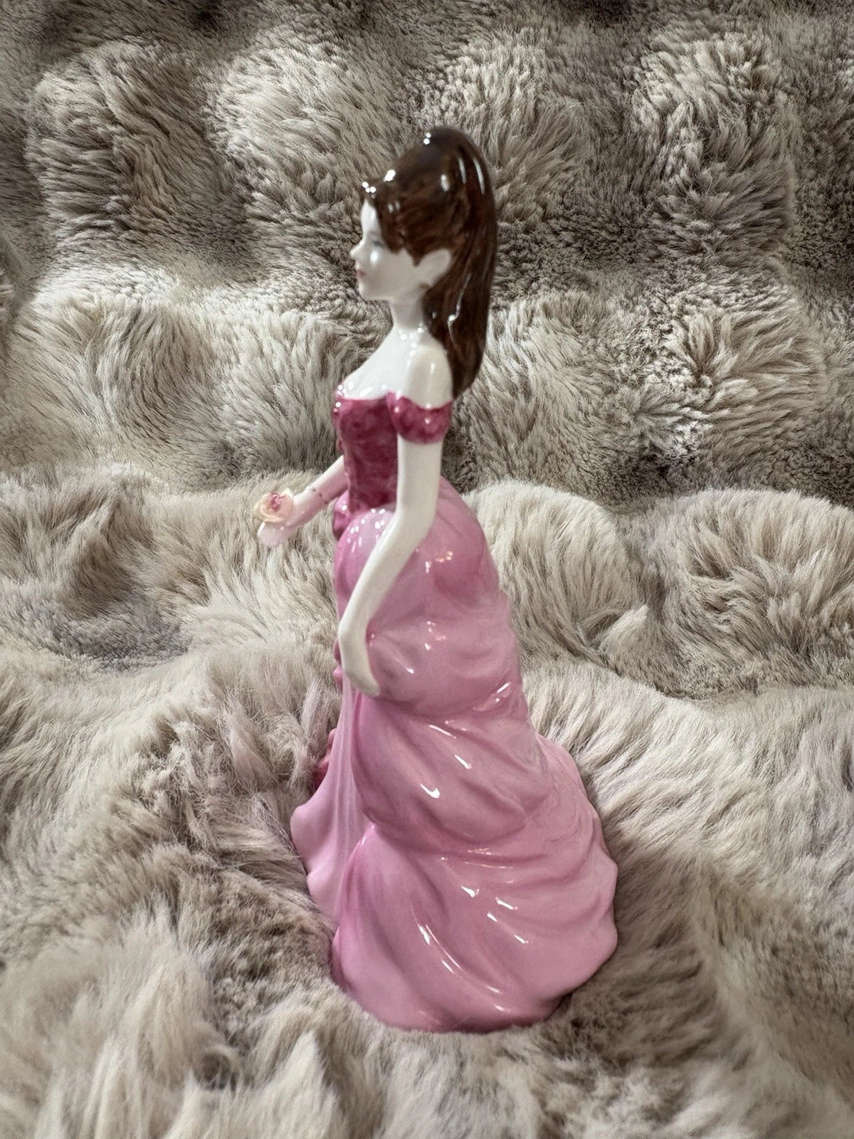 Coalport Debutante Figurine – Chloe – Fine Bone China