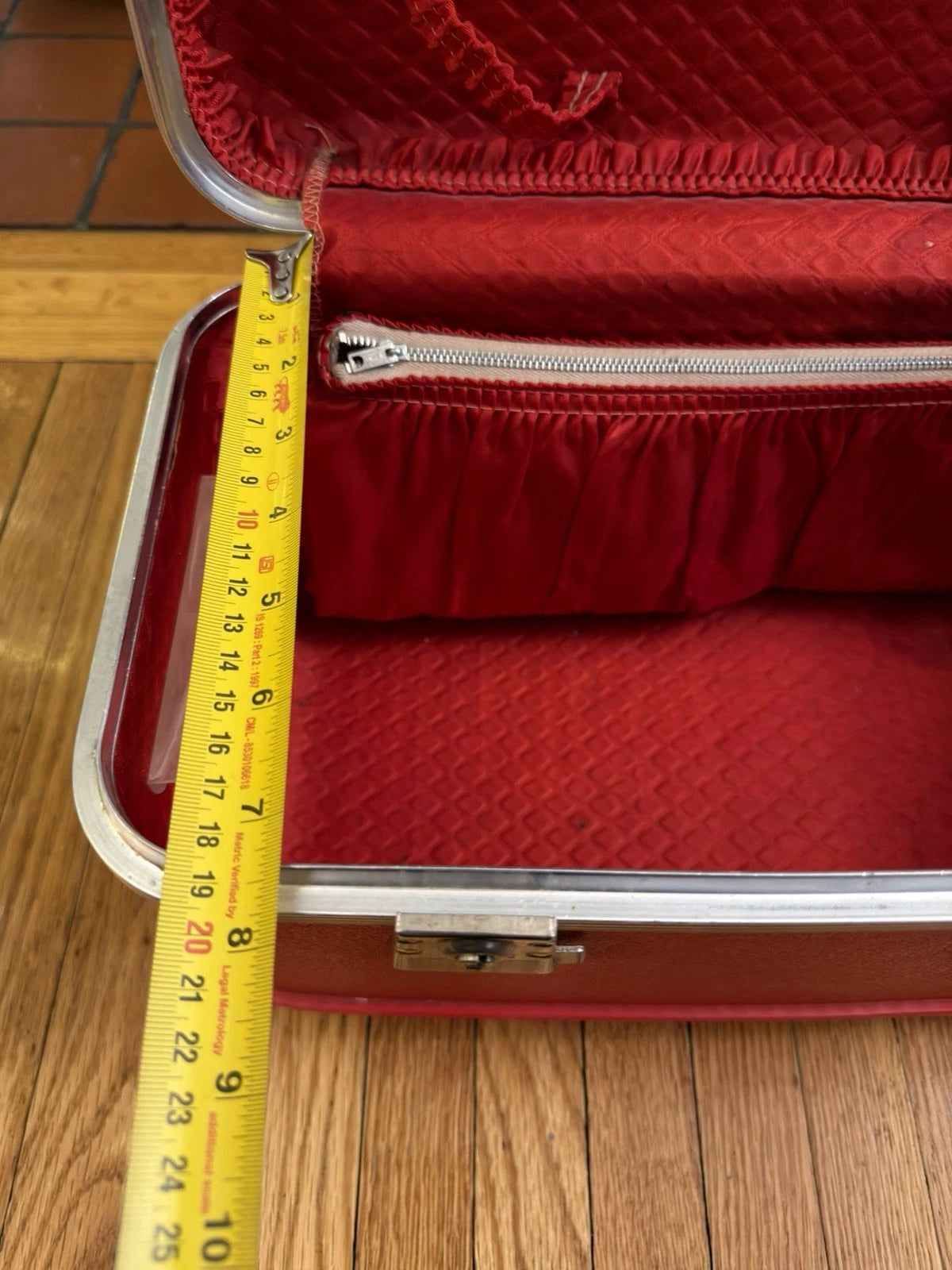 Vintage 1950s Red Carrying Case / Train Case – Reliable Luggage
