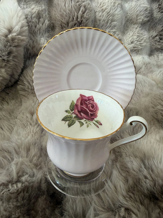 Paragon England Fine Bone China Teacup & Saucer – Light Mauve with Rose