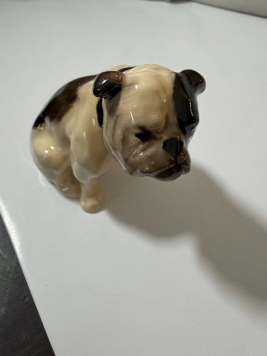 Vintage Royal Doulton K1 porcelain Sitting English bulldog figurine