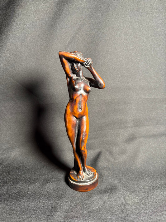 Hand-Carved Wooden Nude Female Figurine – Classical Greco-Roman Style Sculpture