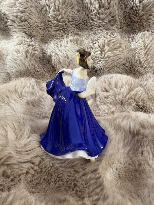 Royal Doulton Figurine – Elaine HN3214 – Fine Bone China