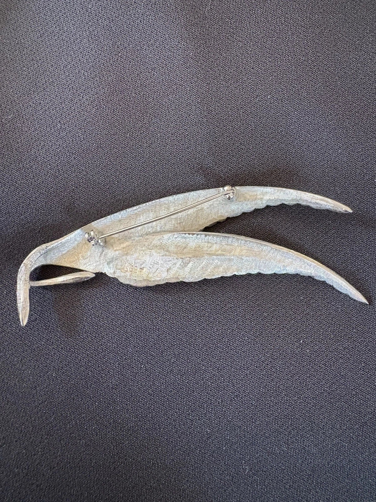 Vintage Silver Tone Double Feather Brooch Pin Brushed Metal Mid Century