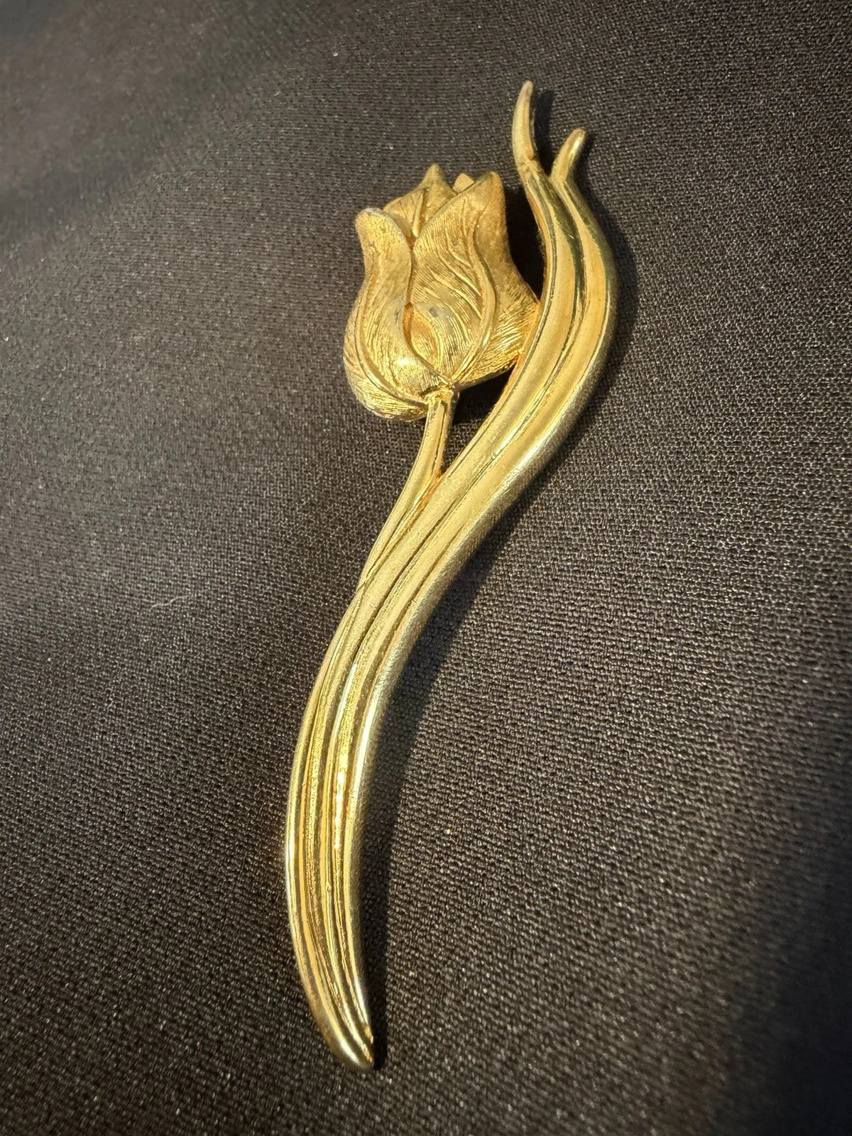 Vintage Monet Gold Tone Tulip Brooch Long Stem Floral Pin Signed