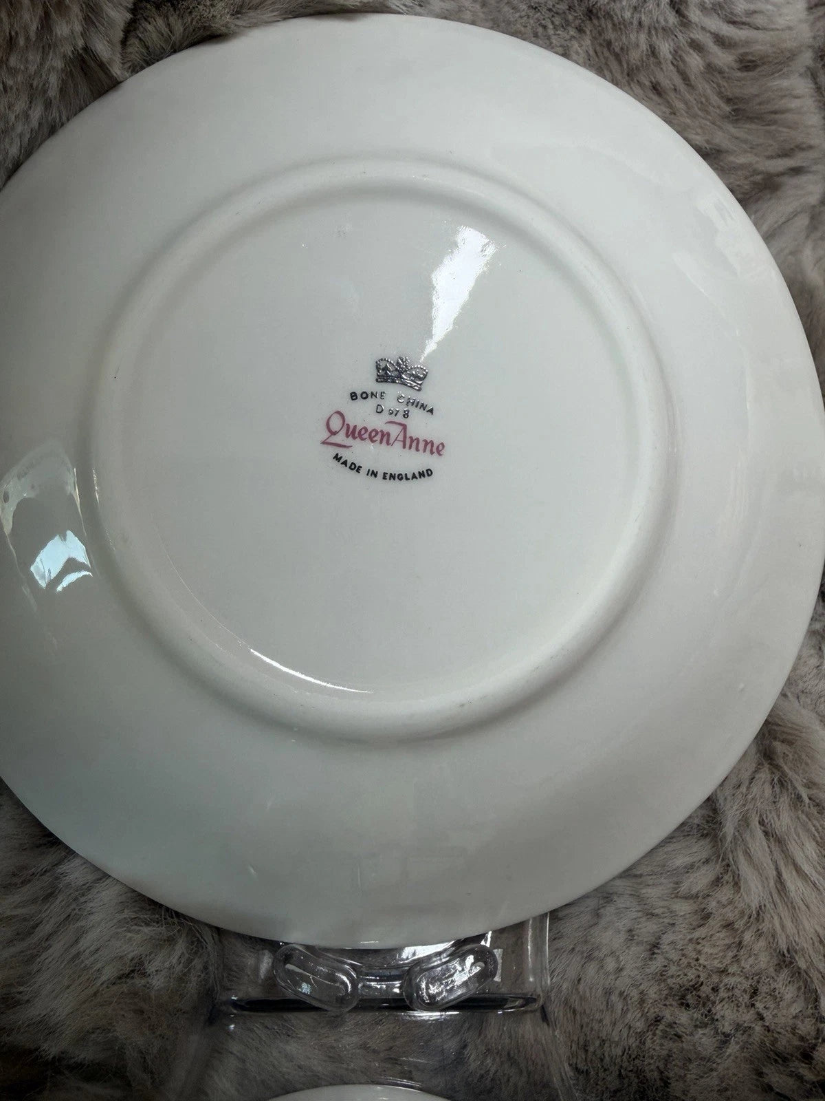 Queen Anne Bone China Tea Cup & Saucer - Crack In Saucer - Pings