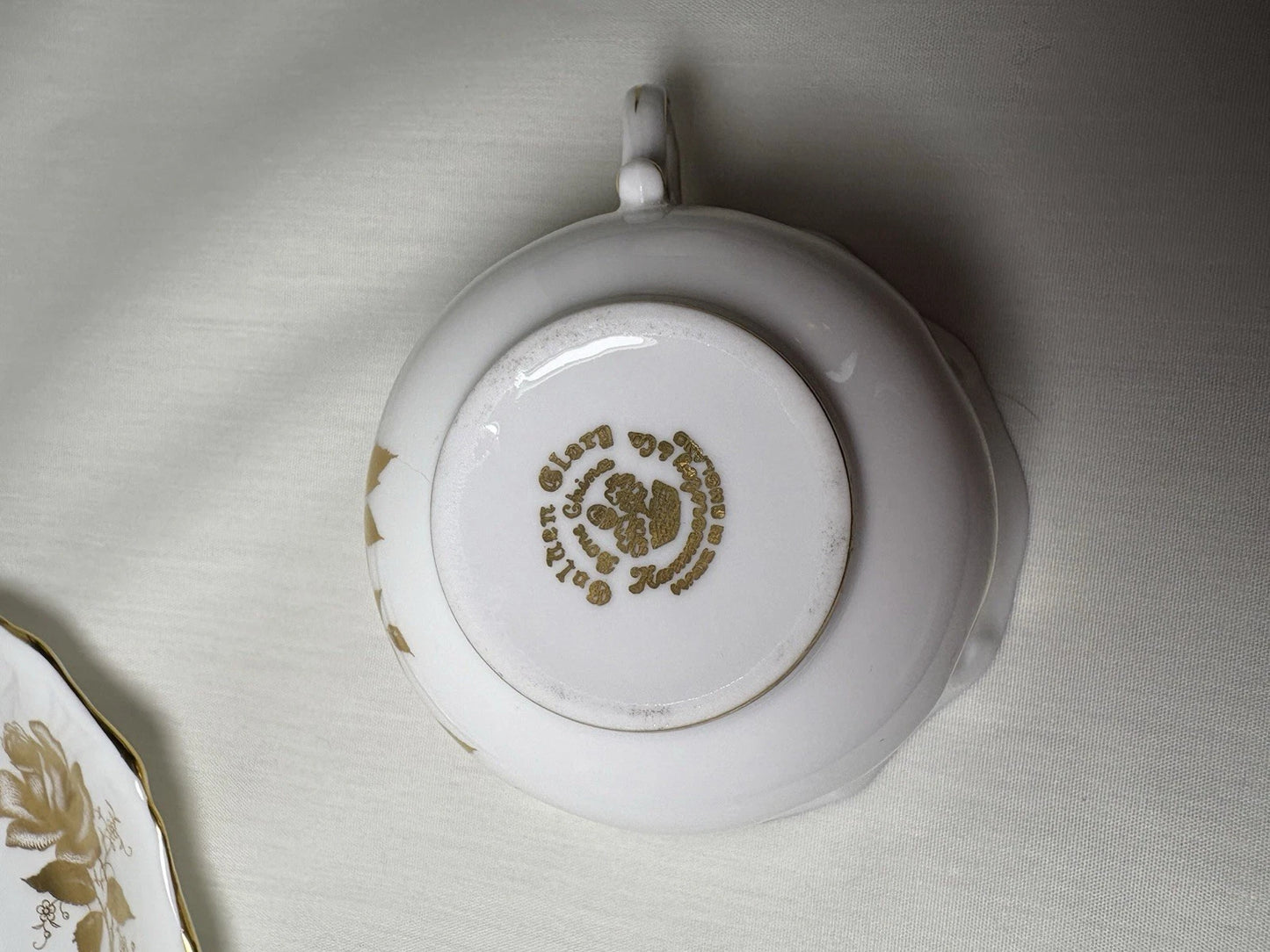 Royal Albert Golden Glory Bone China Teacup & Saucer England Gold Roses- Pings