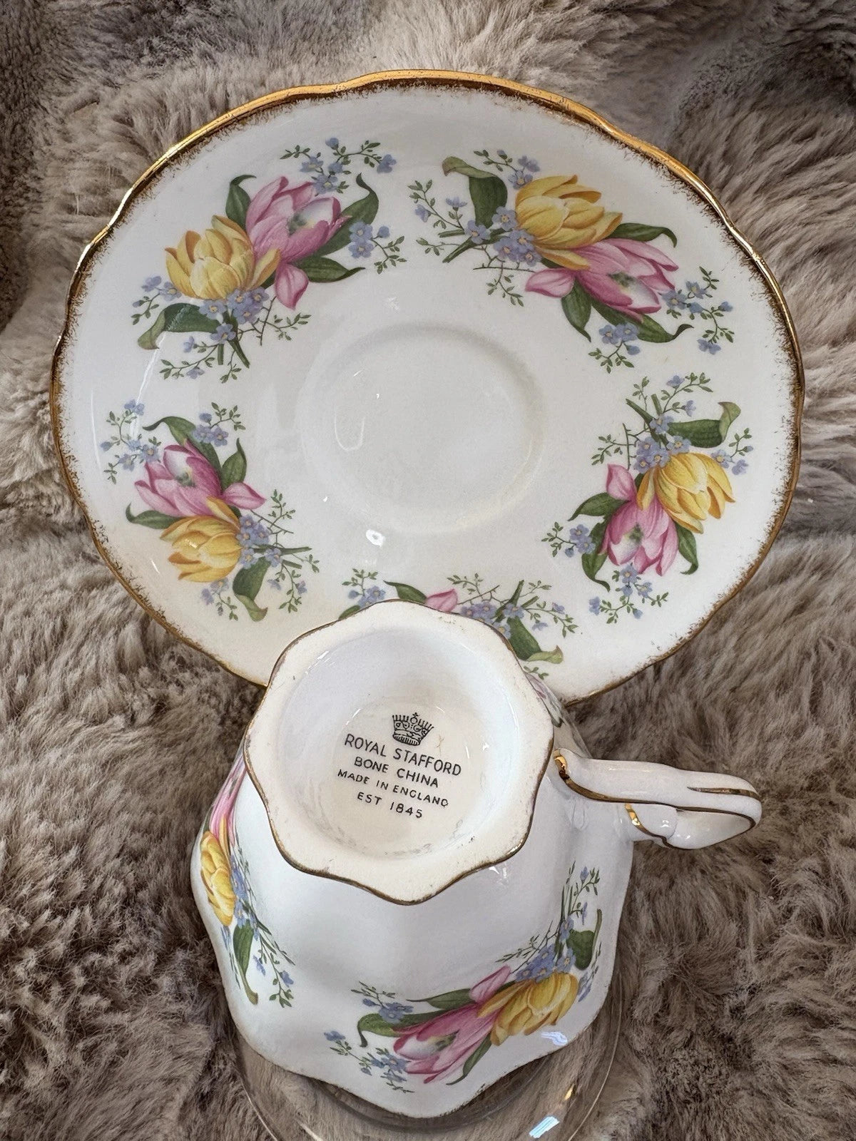 Royal Stafford Bone China Teacup & Saucer - English - Pings