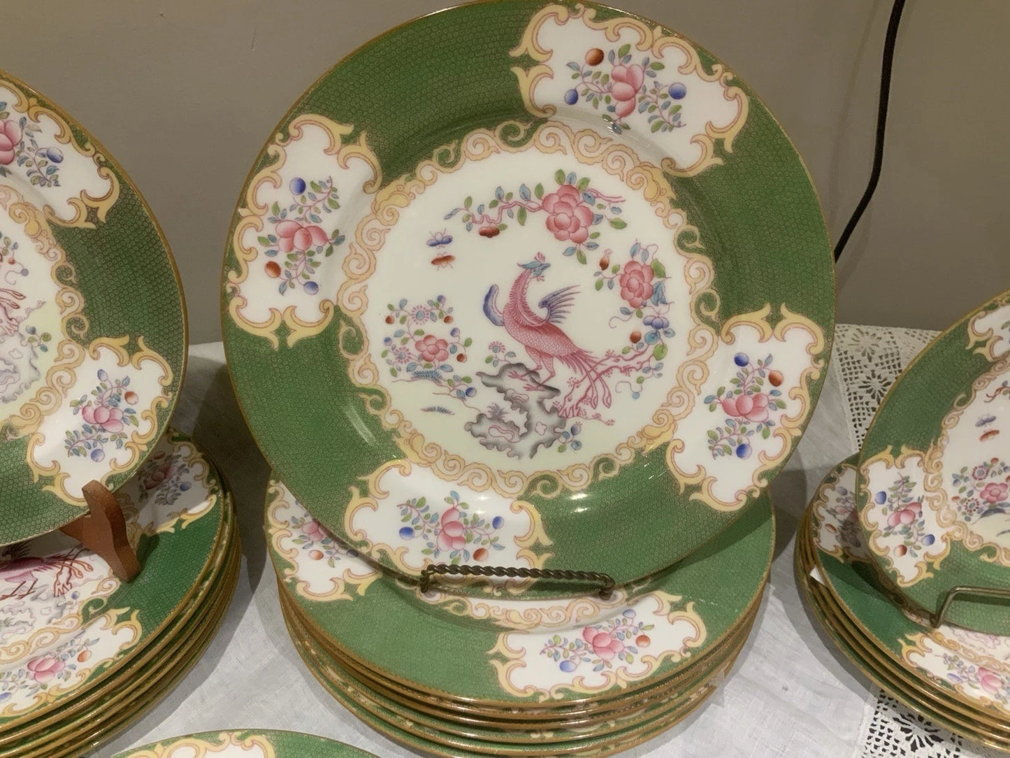 MINTON GREEN COCKATRICE Salad Plate