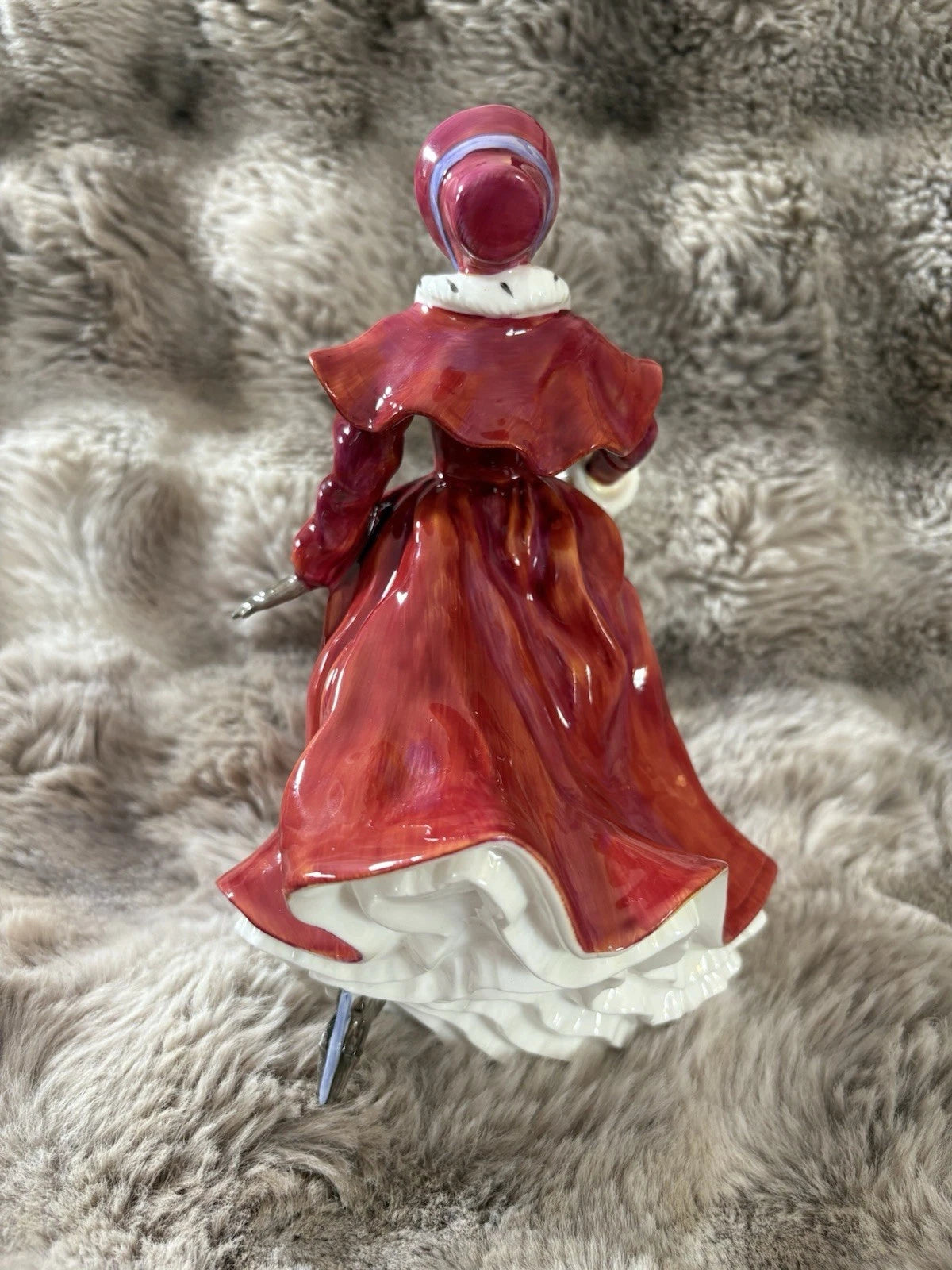 Royal Doulton Figurine – The Skater HN 3439 – Fine Bone China