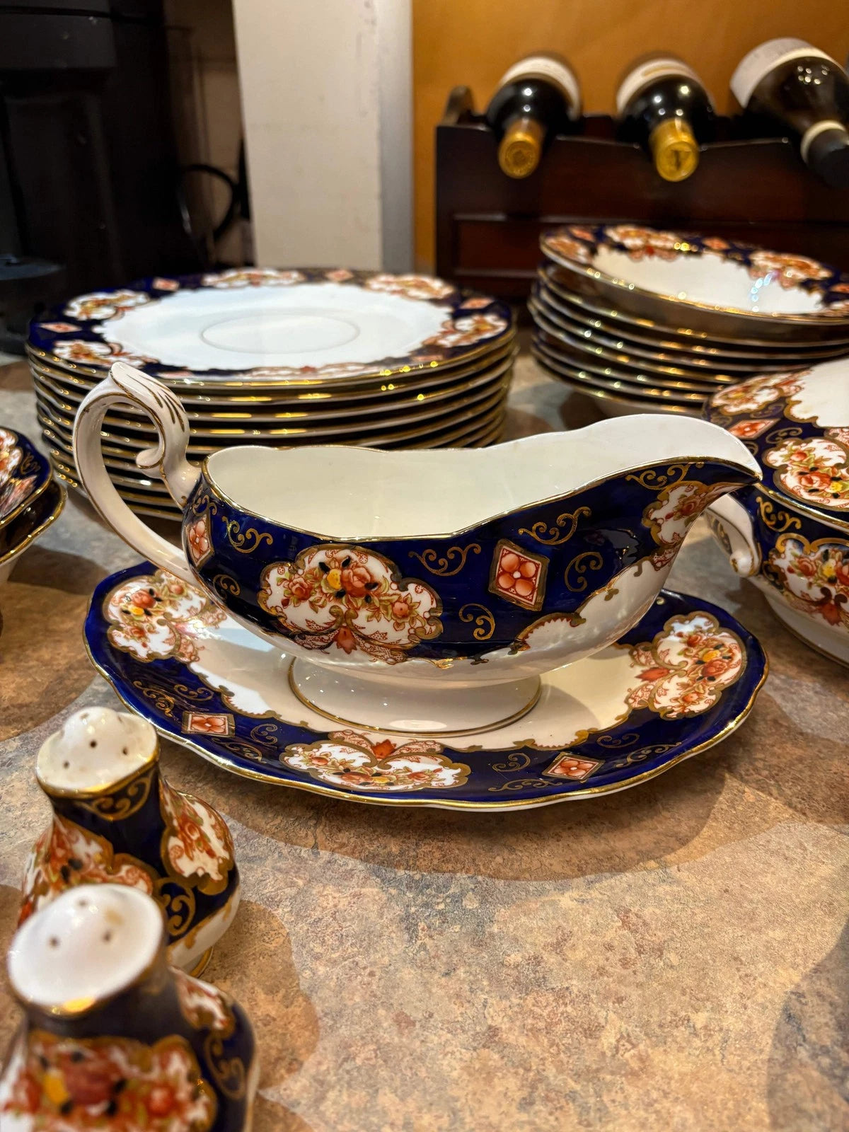 Royal Albert Heirloom 84-Piece Bone China Dinnerware & Tea Set