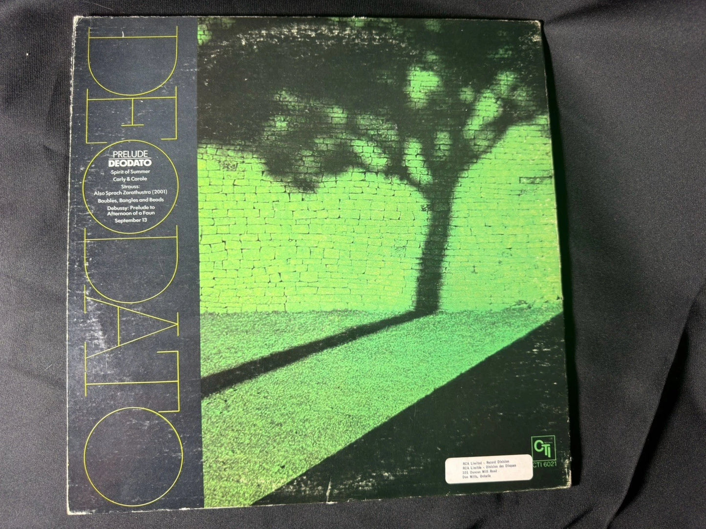 Lot of 2 Vinyl LPs – Deodato Prelude & Handel Messiah Selections