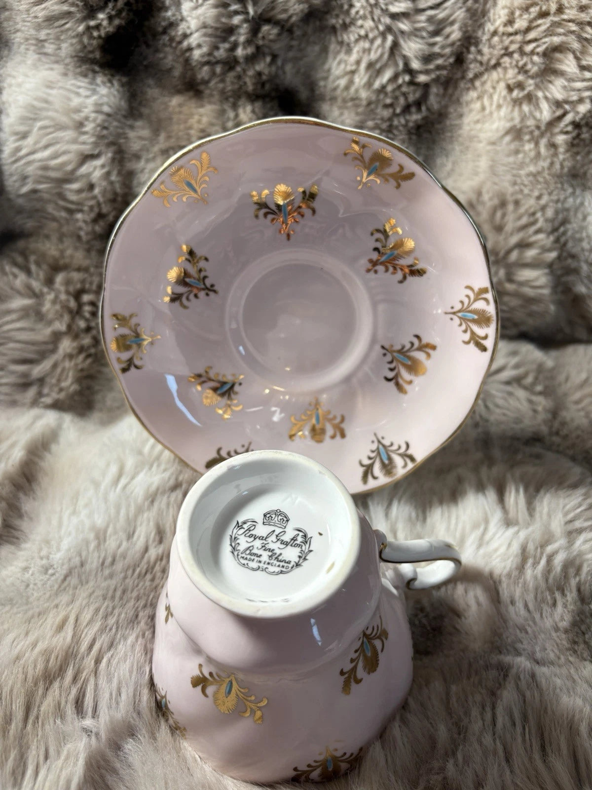 Royal Grafton Bone China Tea Cup & Saucer – Pink & Gold - Pings