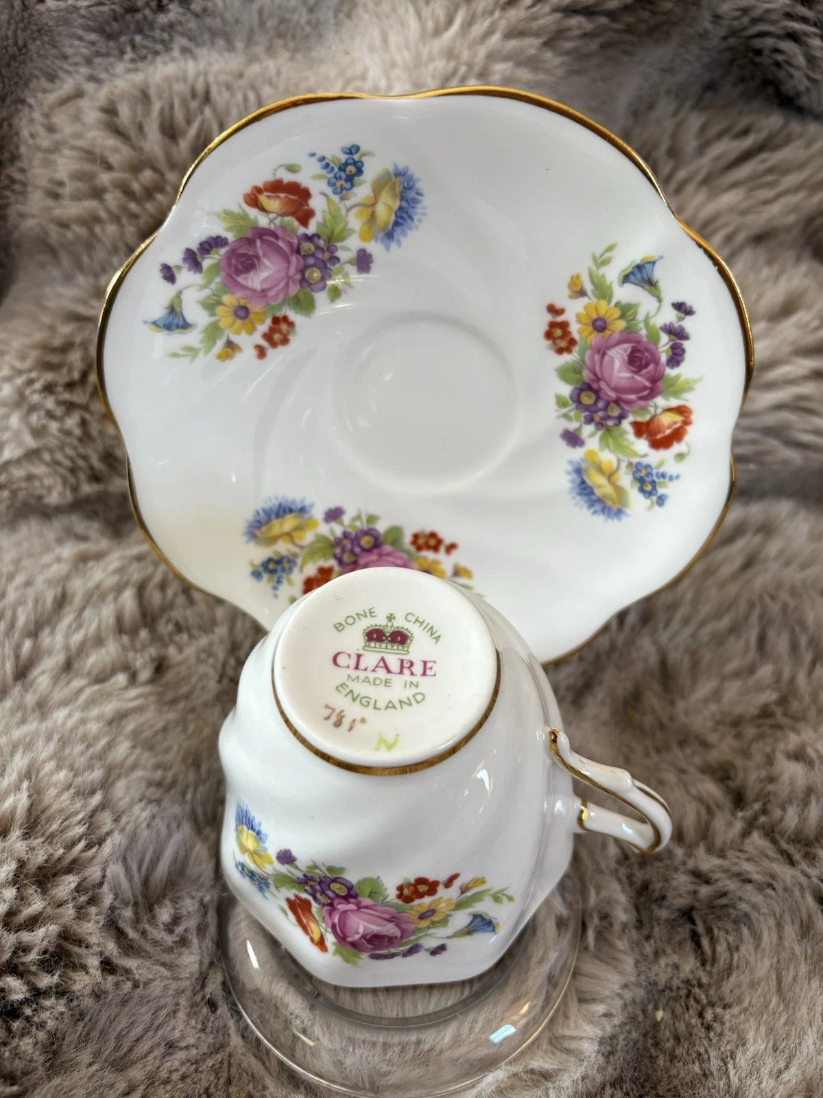 Clare Bone China Teacup & Saucer – Floral Rose Pattern –Gold Trim–England- Pings