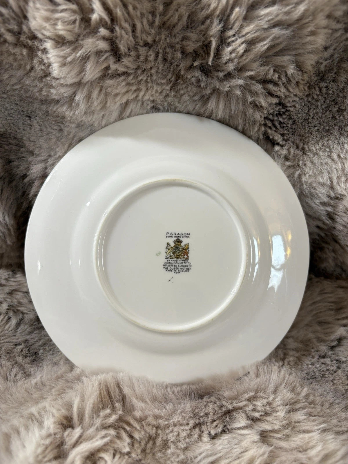 Paragon Chrysanthemum Dessert Plate – Fine Bone China – England - Pings