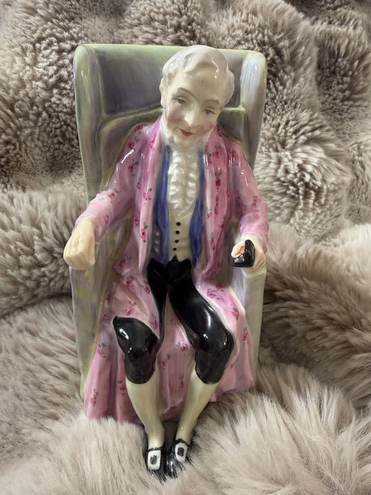 🎩 Royal Doulton Figurine – “Darby” HN2024