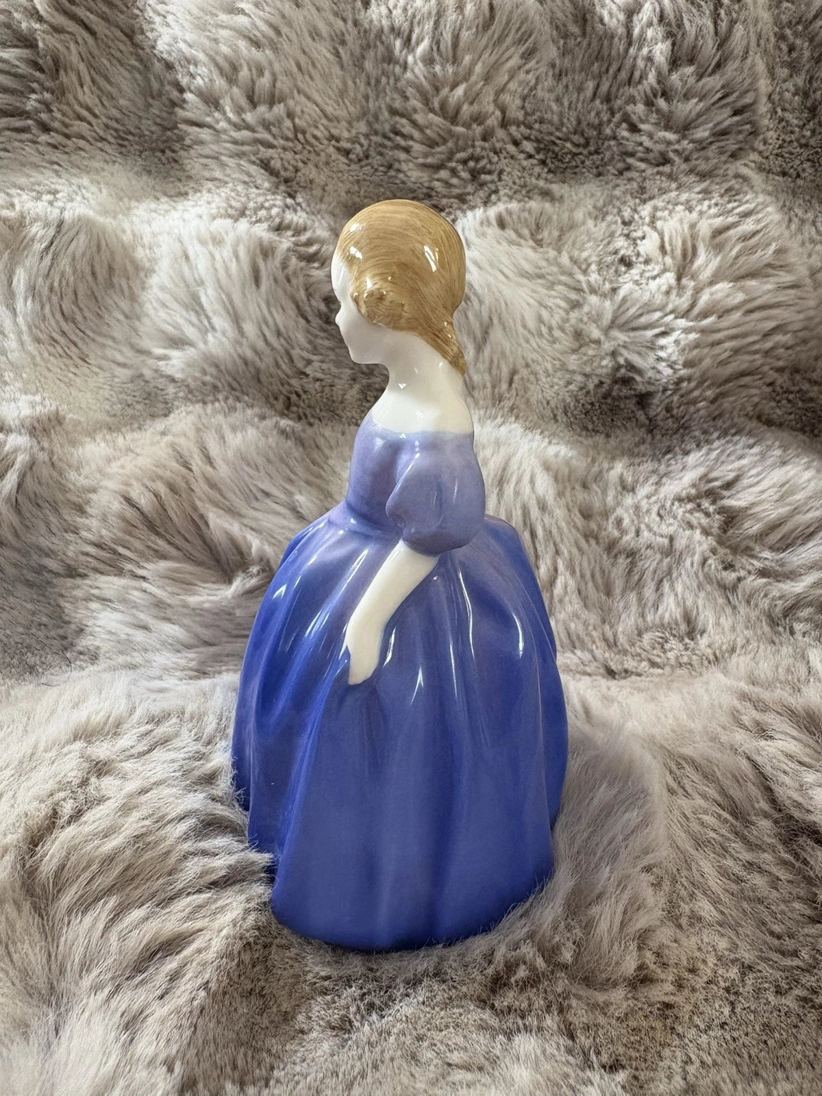 Royal Doulton Figurine – Marie HN 1370 – Fine Bone China