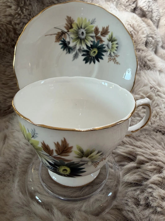 Royal Vale Tea Cup And Saucer - Pings