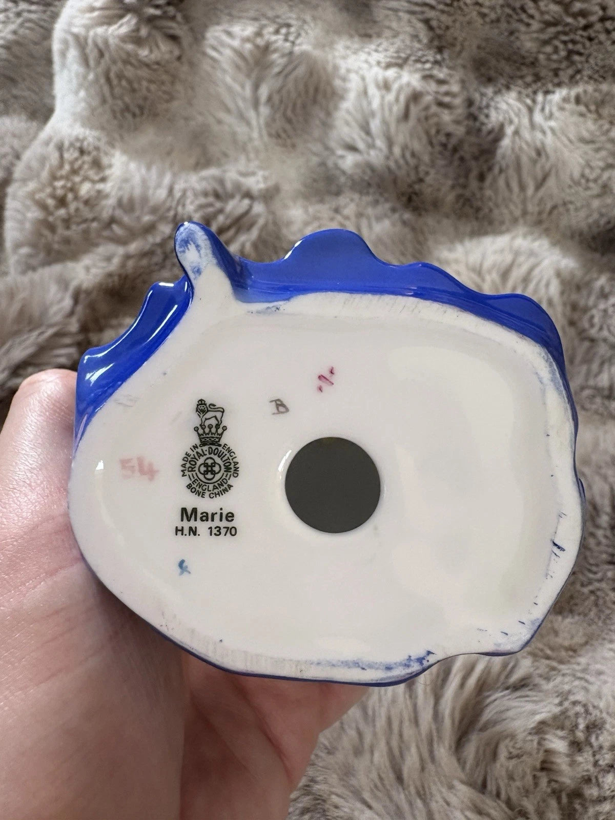 Royal Doulton Figurine – Marie HN 1370 – Fine Bone China