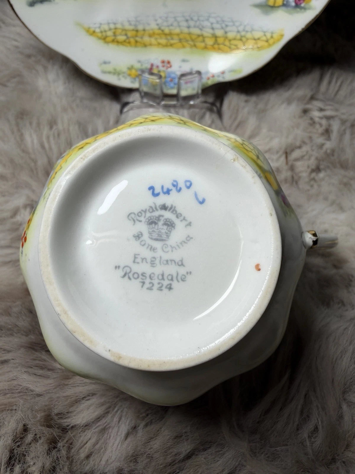 VNTG ROYAL ALBERT BONE CHINA "ROSEDALE" TEACUP & SAUCER - HAND PAINTED - SIGNED