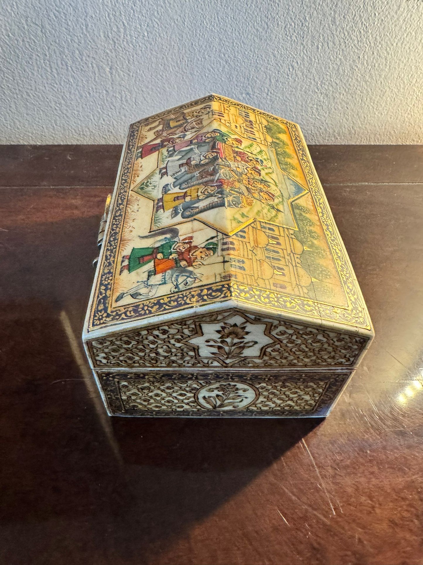 Hand-Painted Camel Bone Keepsake Box – Madhubani Folk Art