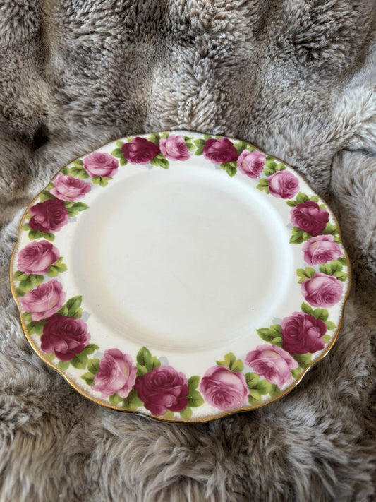 Royal Albert Old English Rose Dinner Plate Bone China Made in England
