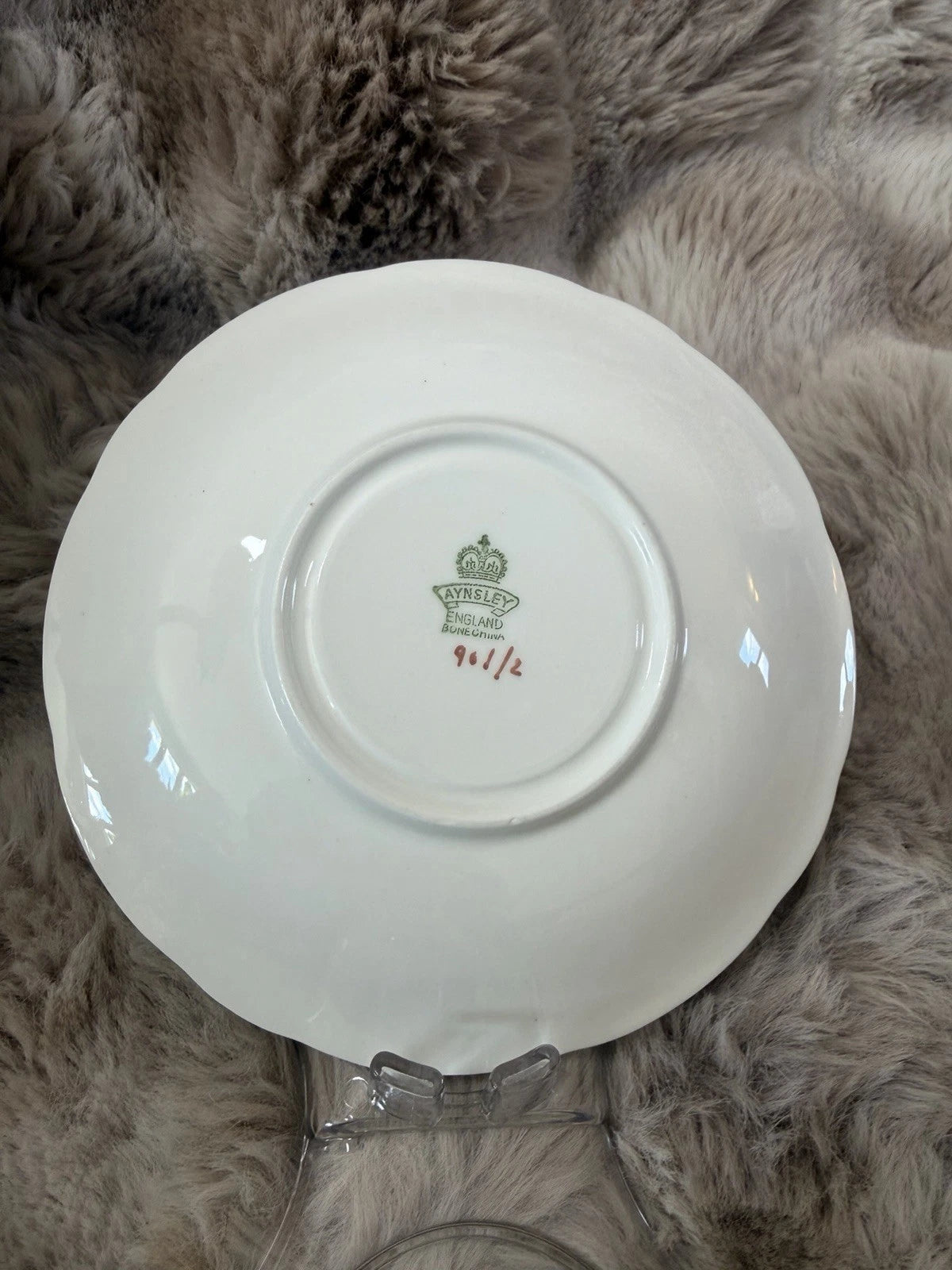Aynsley England Bone China Teacup & Saucer – Green Pansy Floral – Gold Trim