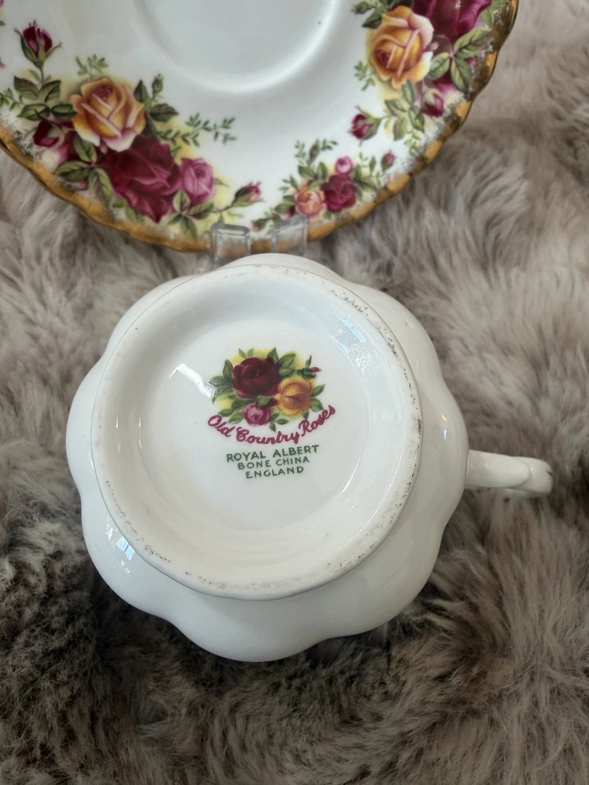 Royal Albert Old Country Roses Teacup & Saucer