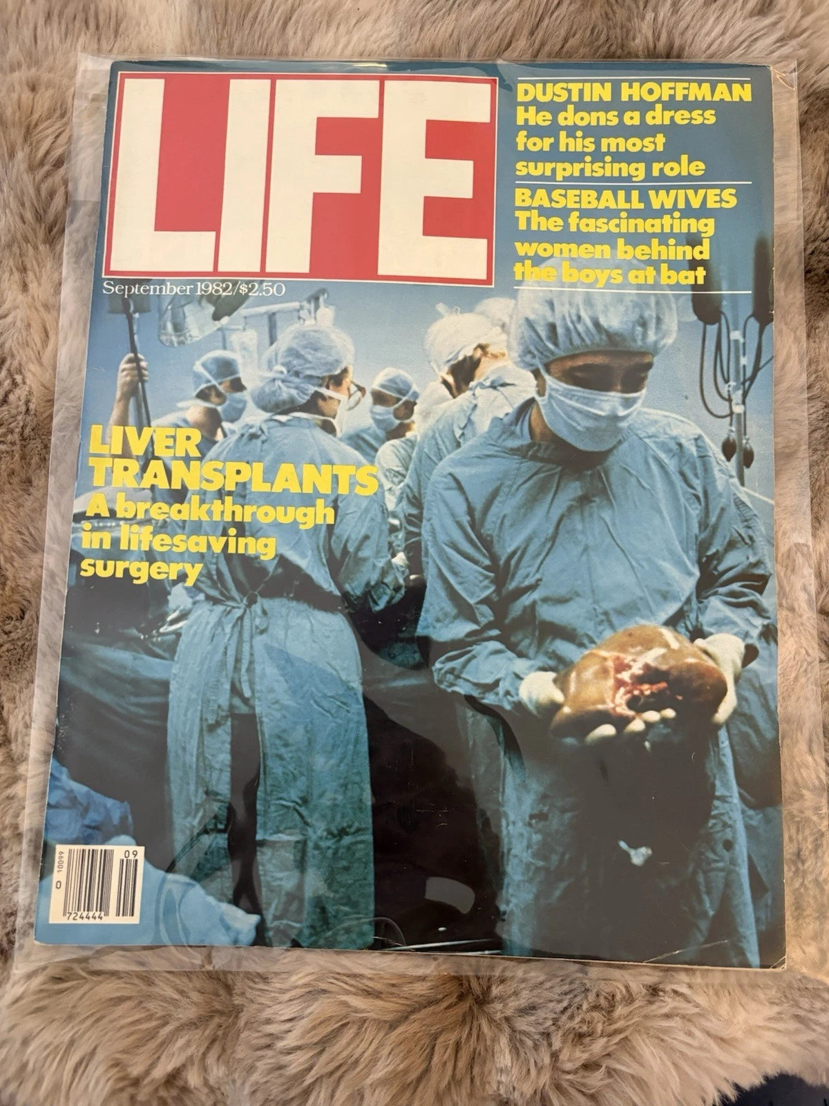 LIFE Magazine September 1982 – Liver Transplants Cover, Dustin Hoffman