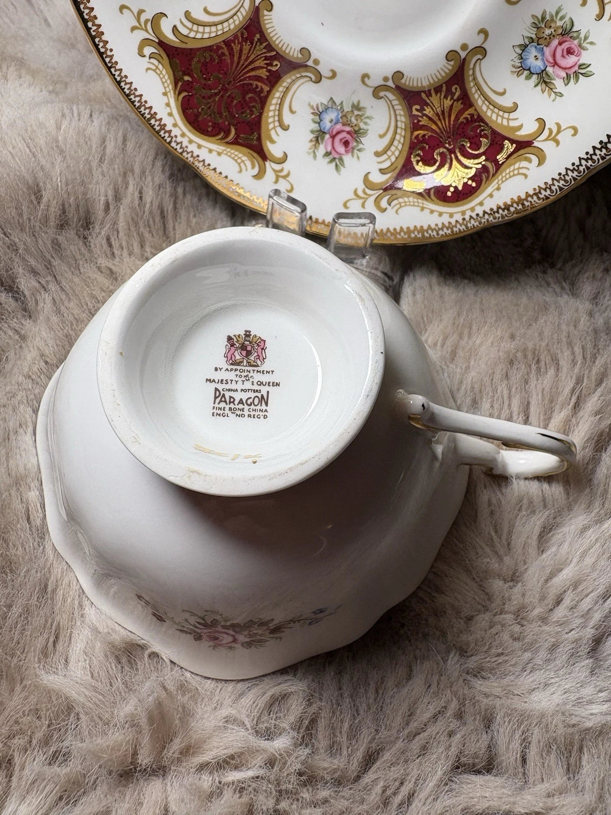 Paragon Tea Cup And Saucer - by appointment to her majesty the queen- Pings 🛎️