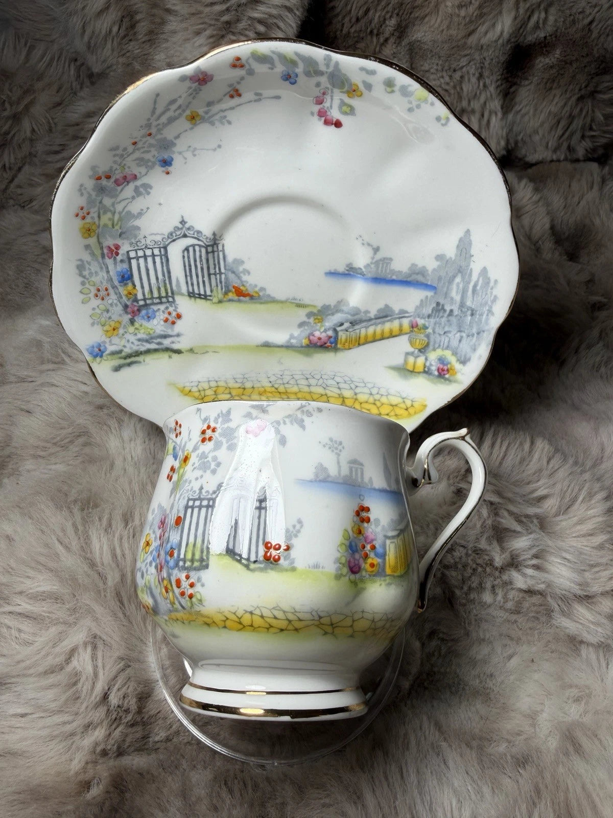 VNTG ROYAL ALBERT BONE CHINA "ROSEDALE" TEACUP & SAUCER - HAND PAINTED - SIGNED