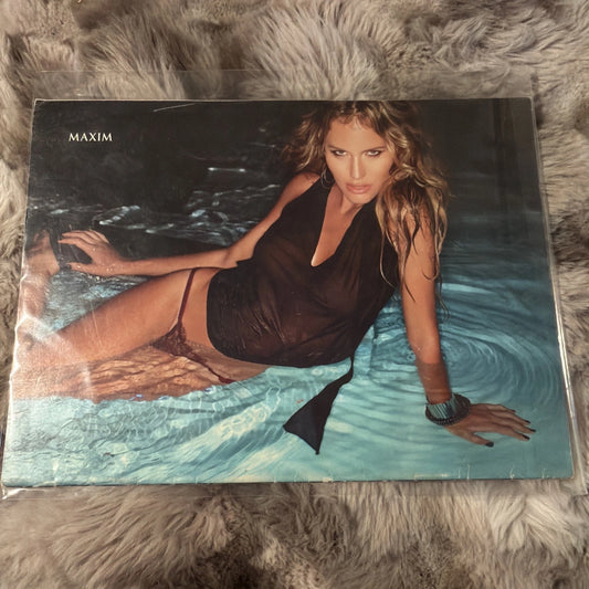 Maxim 2010 magazine Lingerie Special NIKKI Jerika CARLA Amanda