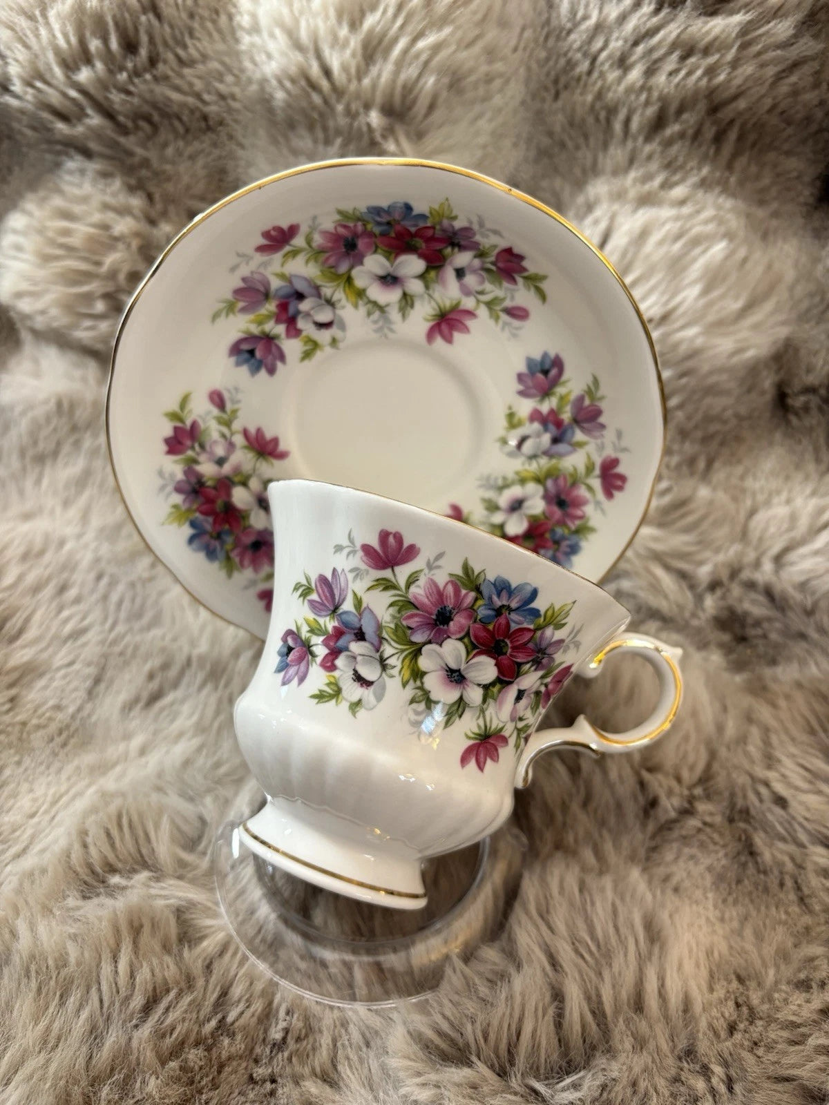 Paragon Flower Festival Teacup & Saucer Fine Bone China England Gold Trim Pings