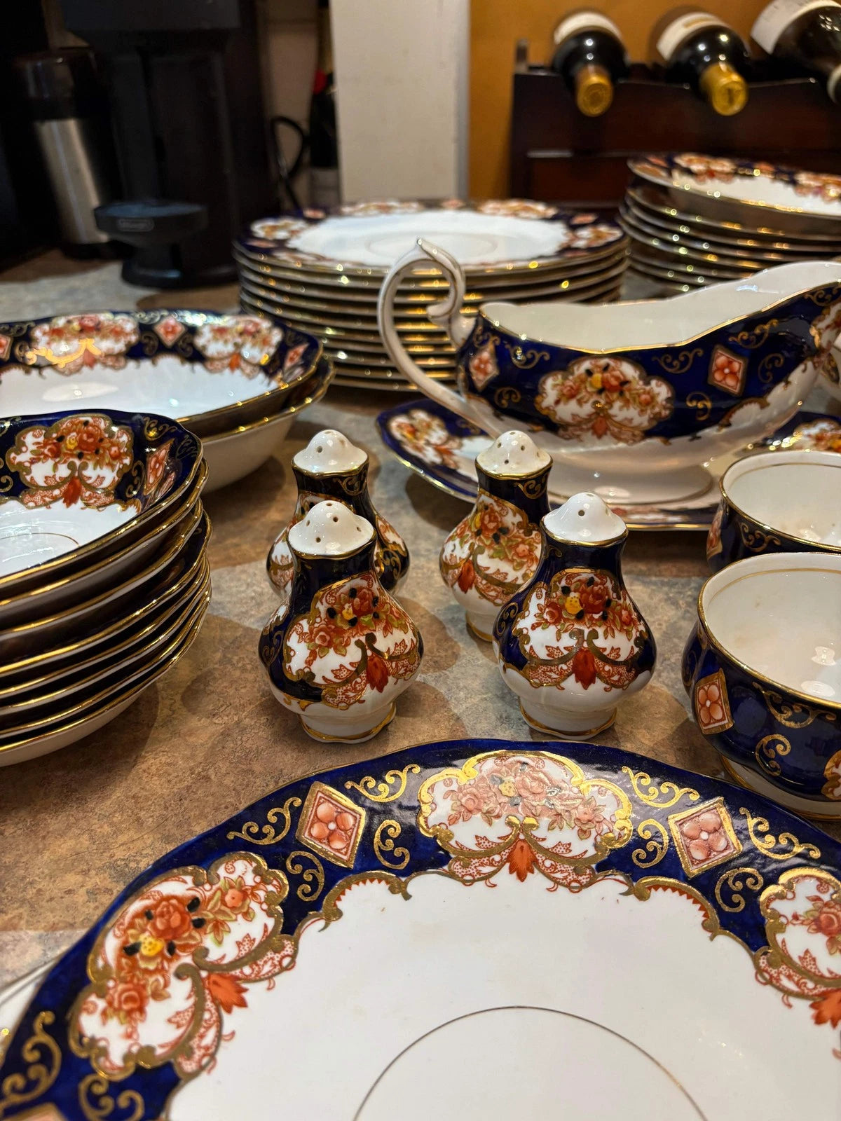 Royal Albert Heirloom 84-Piece Bone China Dinnerware & Tea Set