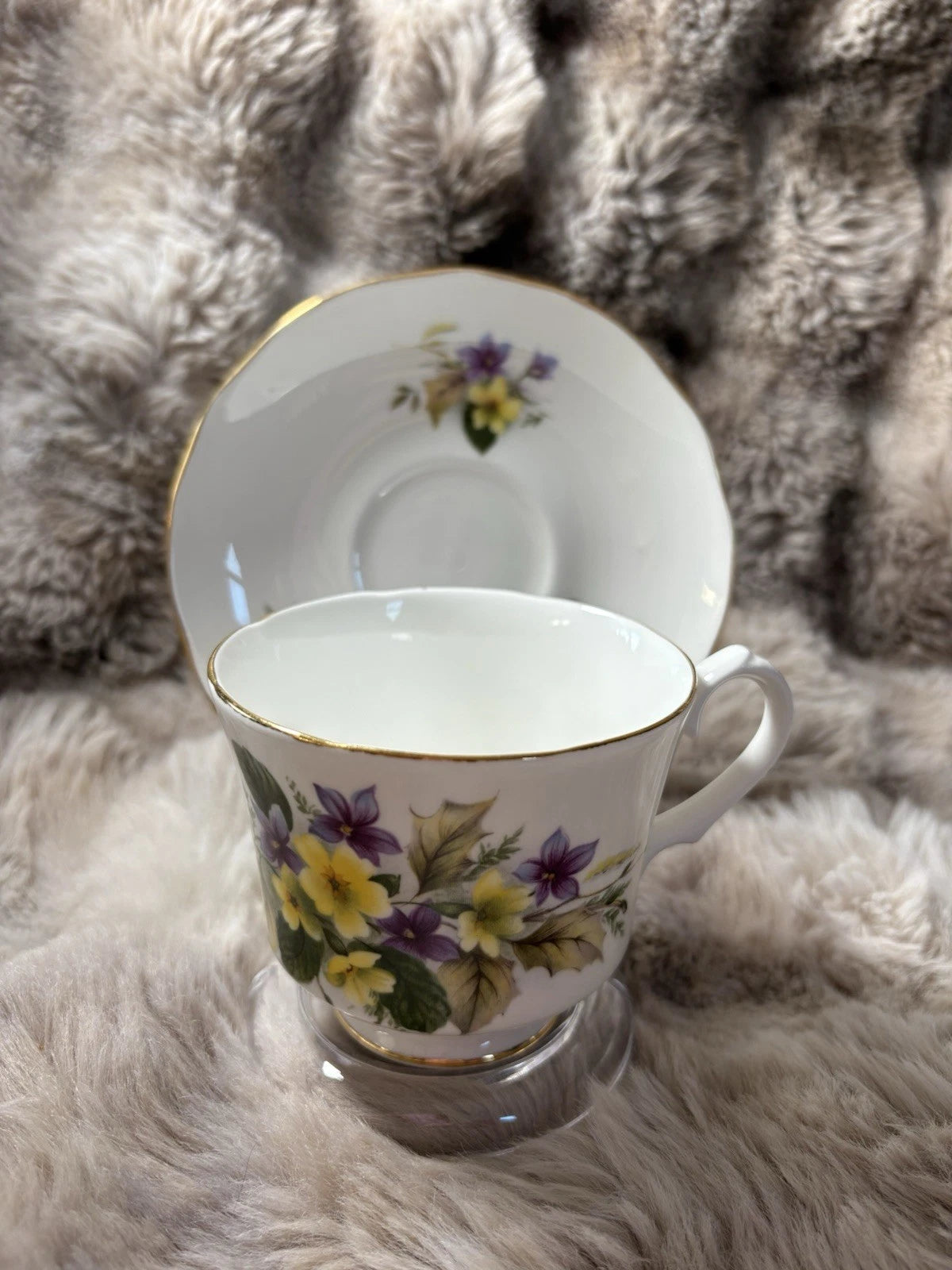 Duchess Bone China Tea Cup & Saucer - Pings