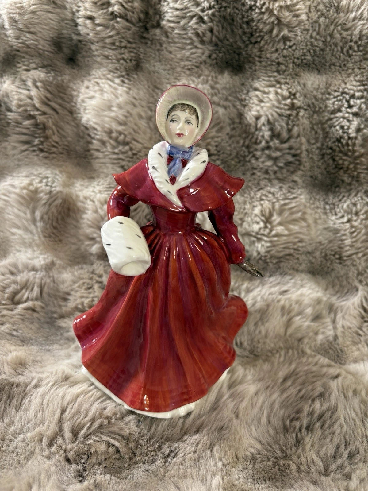 Royal Doulton Figurine – The Skater HN 3439 – Fine Bone China