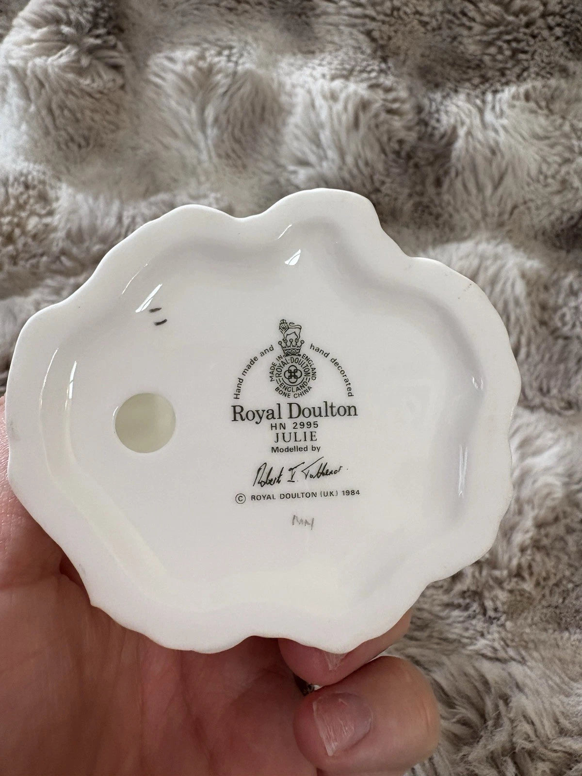 Royal Doulton Figurine – Julie HN 2995 – Fine Bone China