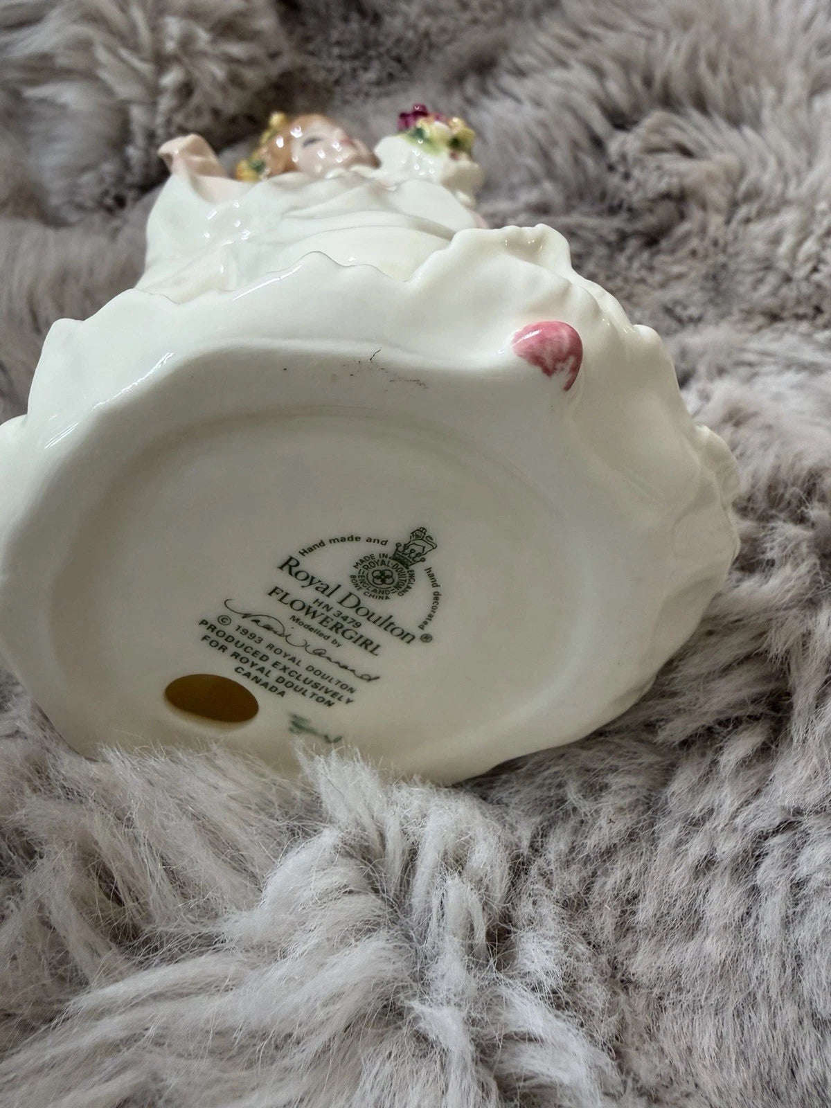 Rare Royal Doulton Flowergirl HN 3479 Exclusive to North America Figurine