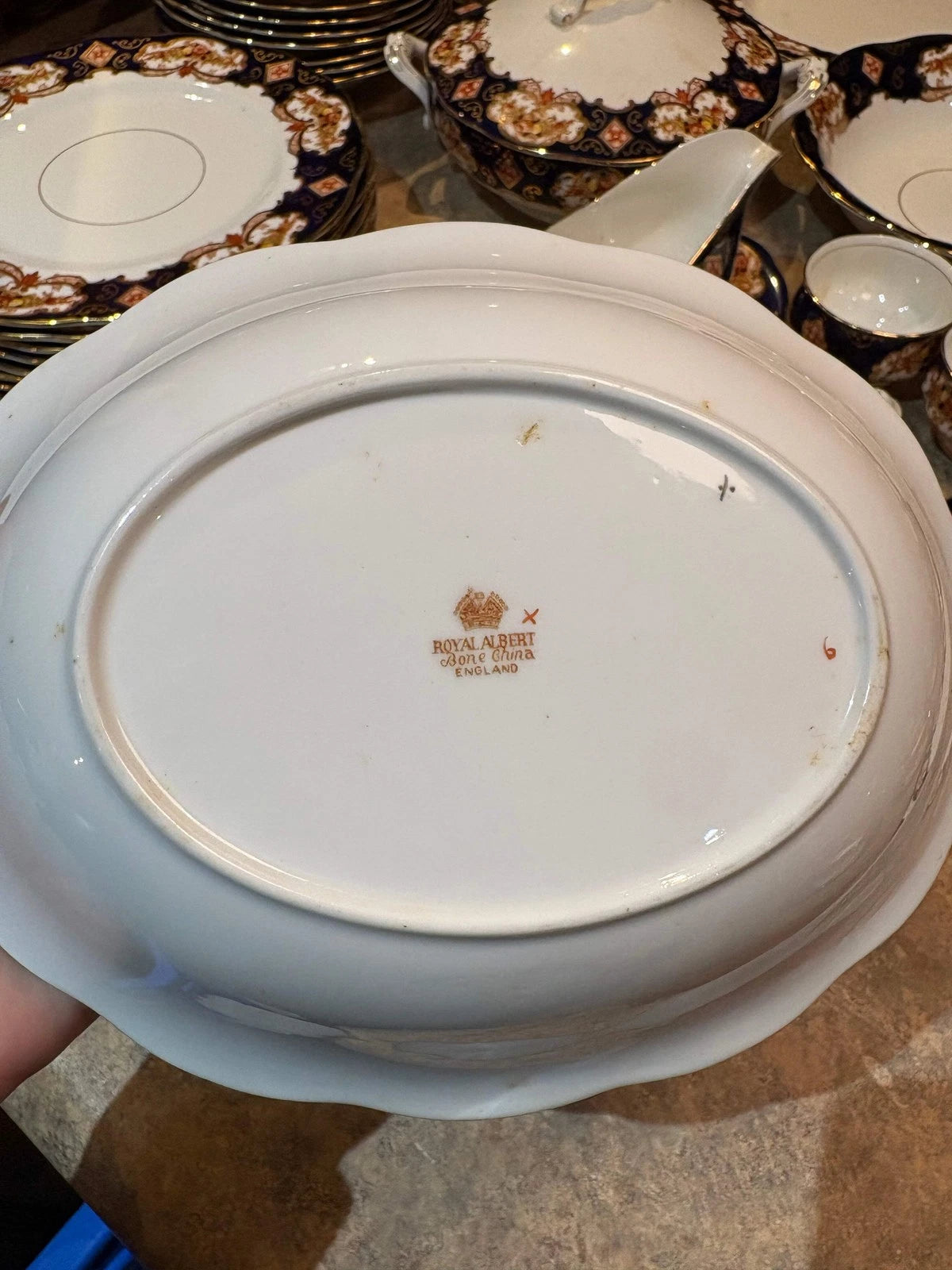 Royal Albert Heirloom 84-Piece Bone China Dinnerware & Tea Set