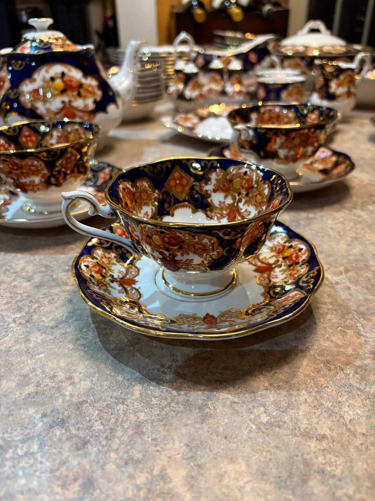 Royal Albert Heirloom 84-Piece Bone China Dinnerware & Tea Set