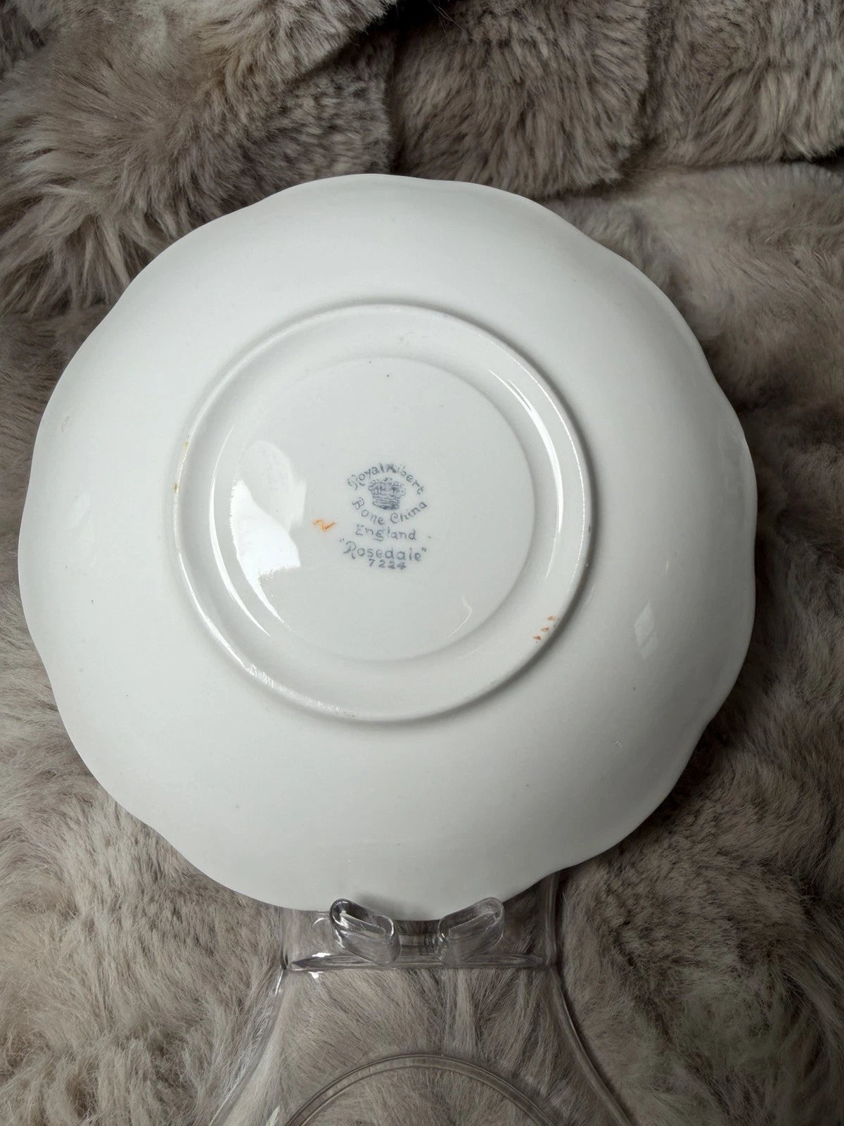 VNTG ROYAL ALBERT BONE CHINA "ROSEDALE" TEACUP & SAUCER - HAND PAINTED - SIGNED