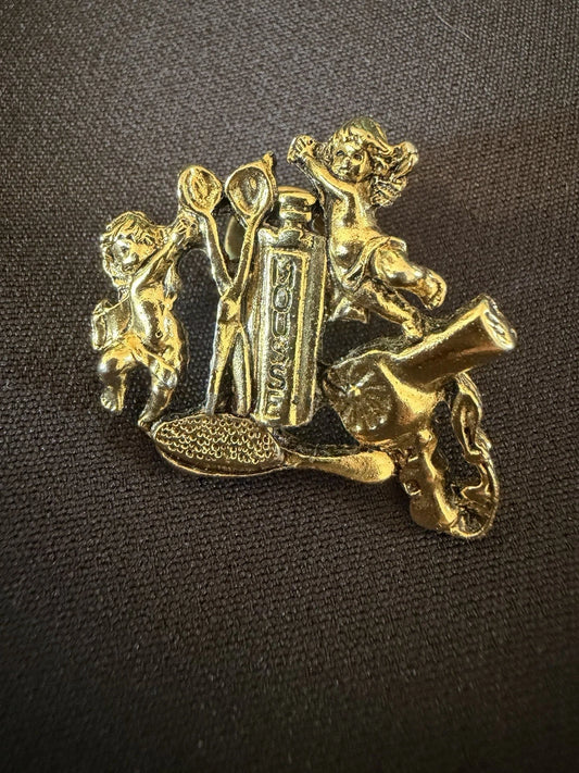 Vintage CAMCO Cherub Brooch Gold Tone Angels Vanity Grooming Perfume